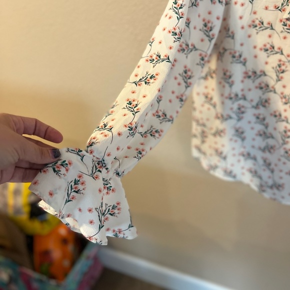 CeCe blouse - Picture 3 of 6